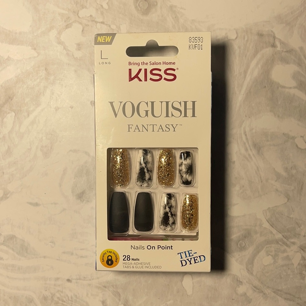 2/16 Kiss Voguish Fantasy Long Nails